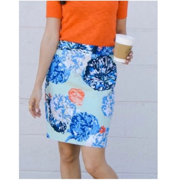 J. Crew Dresses & Skirts - J. CREW The Pencil Skirt Floral Basketweave Size 2